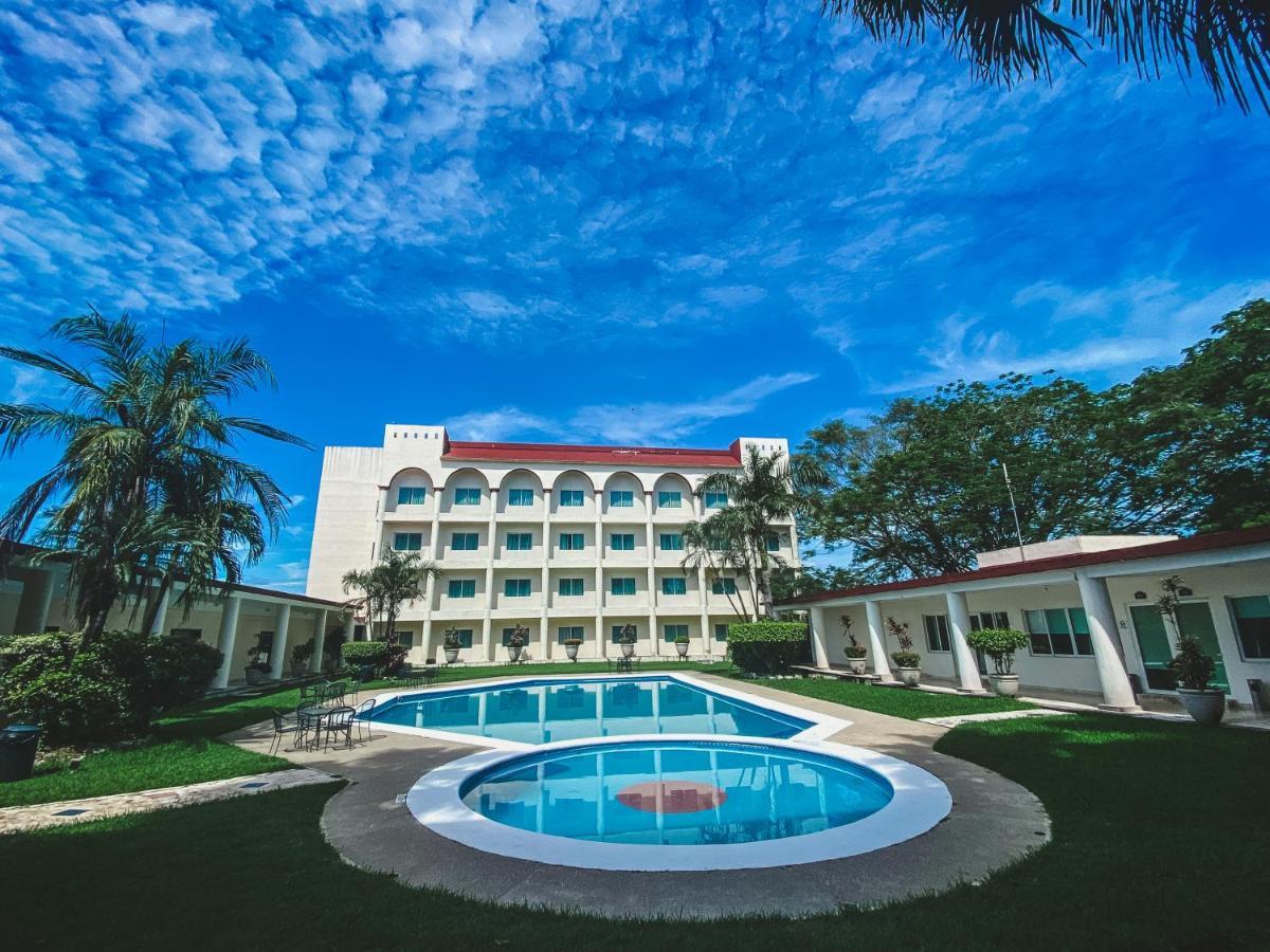 Готель Gran Tuxtepec Plaza Екстер'єр фото