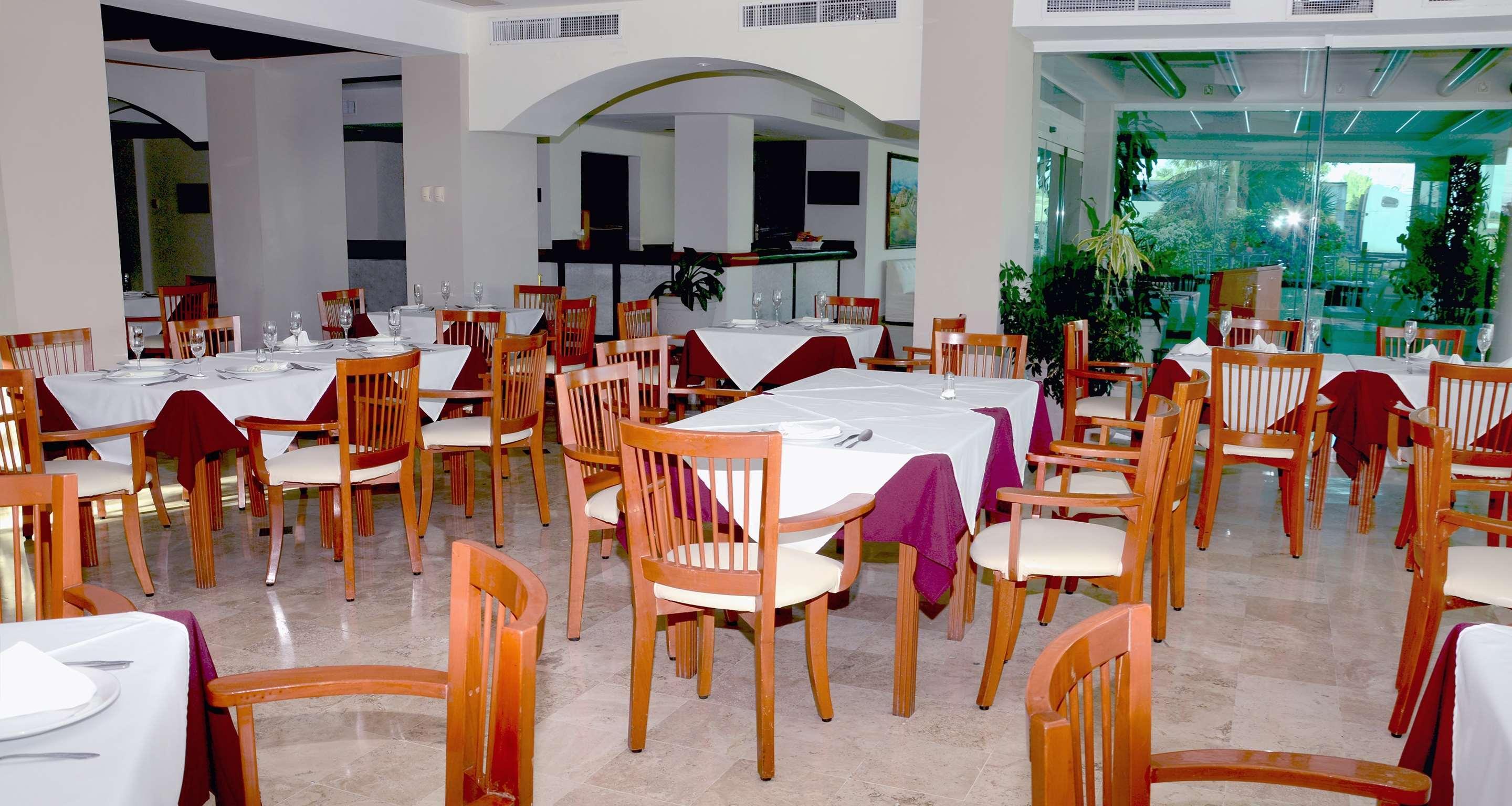 Готель Gran Tuxtepec Plaza Екстер'єр фото