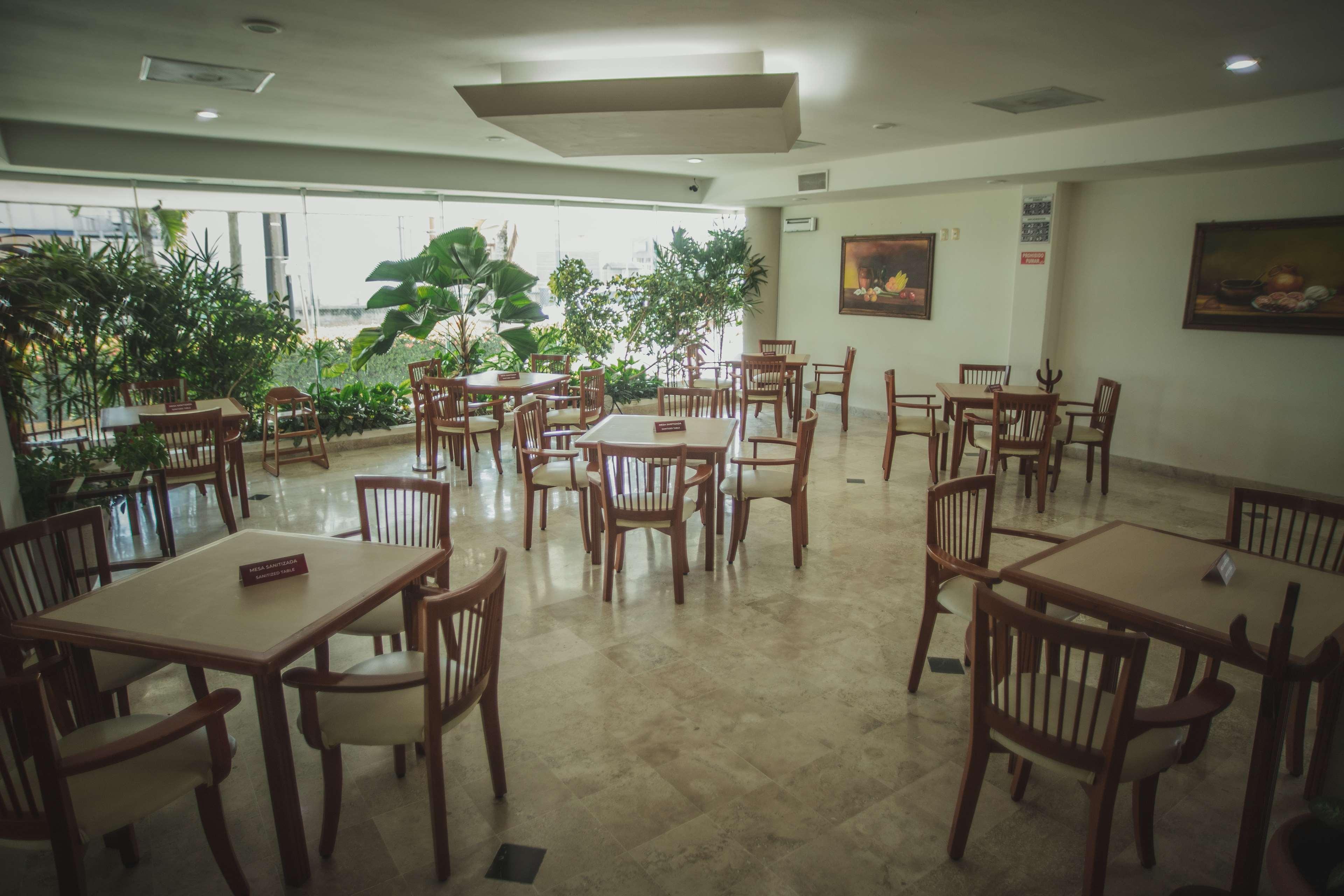 Готель Gran Tuxtepec Plaza Екстер'єр фото